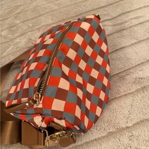 Stylish Checkered Crossbody Bag in Red and Blue